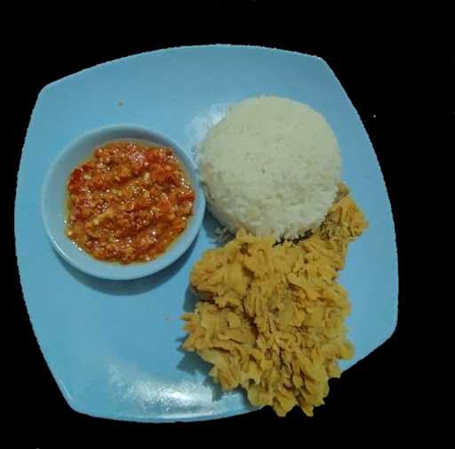 Rafeyfa Lele Fillet Dan Fried Chiken 2