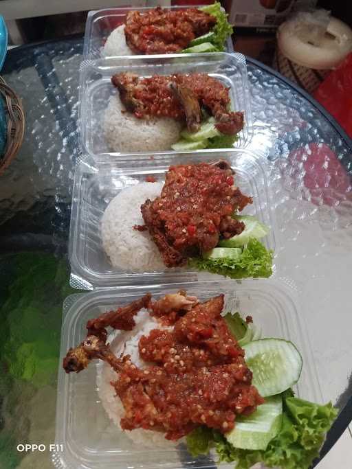 Tari Kitchen Nasi Jinggo 3