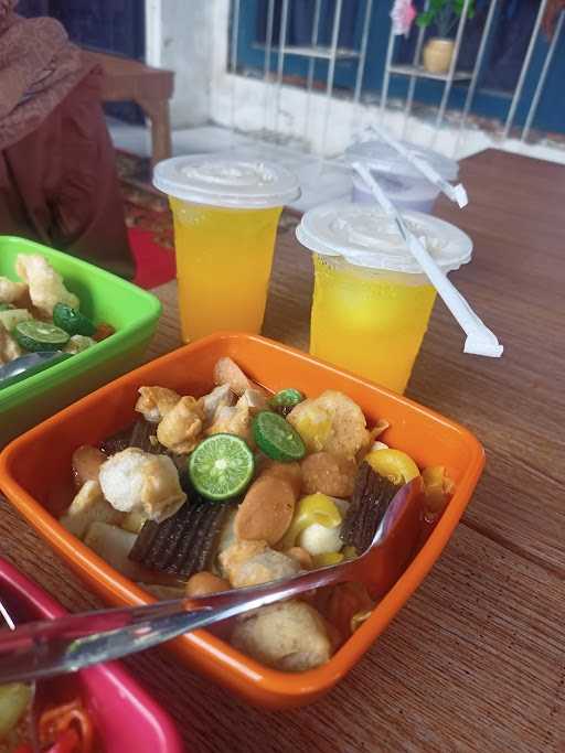 Warung Seblak Teh Siti 1