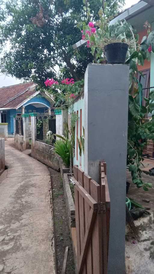 Rumah Es Krim Ali 7