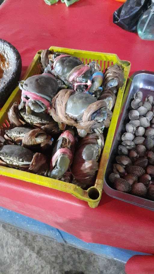 Sea Food 94 & Nasi Uduk 1