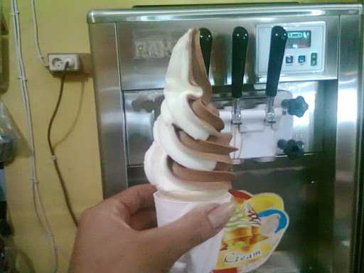 Es Krim Dan Durian Medan 2