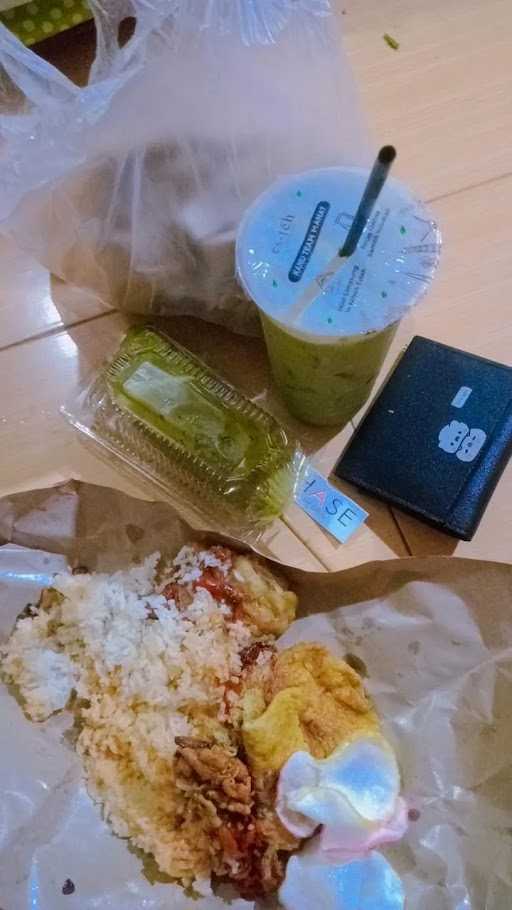 Nasi Uduk Bpk. Tebe 2