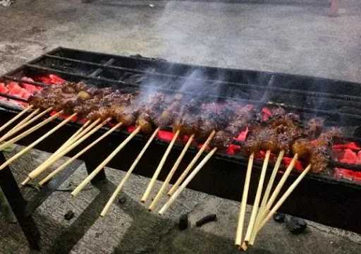 Sate Madura H. Wain 4