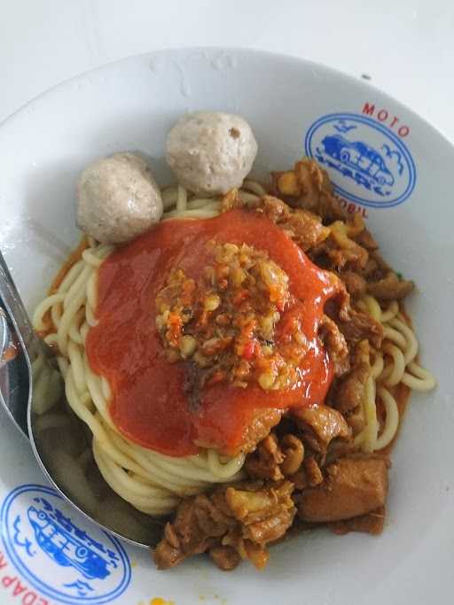 Bakso Podomoro, Cabang Pasar Cisaat 1