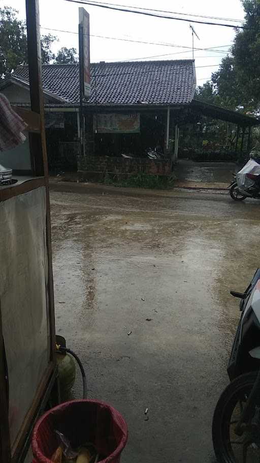 Bakso Podomoro, Cabang Pasar Cisaat 7