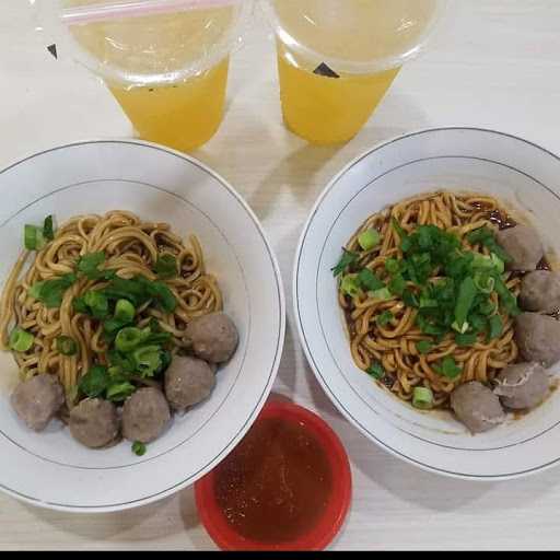 Mie Baso Nana Cisaga 4