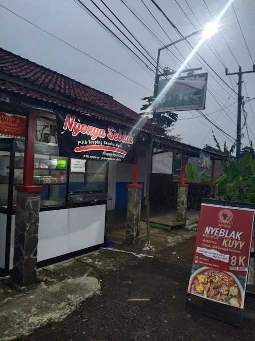 Nyonya Kitchen Seblak 4