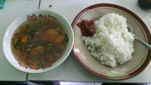 Rm Fajar (Ayam Goreng, Bakar, Pepes Bebeong Dan Sop Buntut) 7