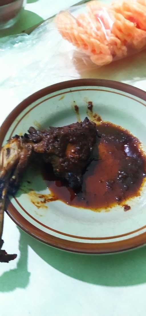 Rm Fajar (Ayam Goreng, Bakar, Pepes Bebeong Dan Sop Buntut) 9