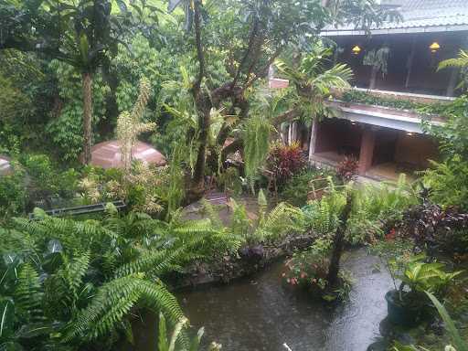 Dulang Riverside Restorant 8