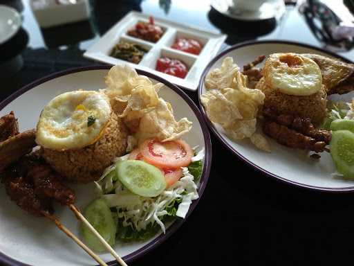 Sky Garden Resto 8