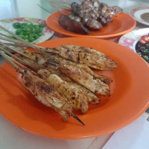 Warung Sate H. Kadir 3 6