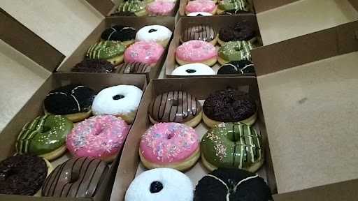 Evan Donuts 2