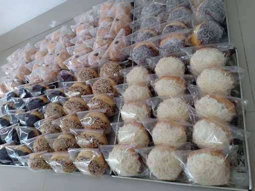 Shezapatisserie - Kue Ultah , Aneka Cake , Snackbox Terdekat Suradita,Cisauk,Serpong,Bsd 7