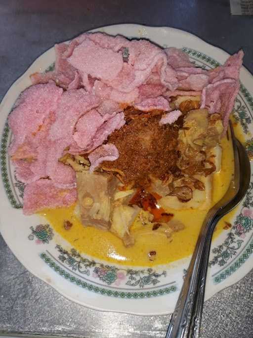 Ketupat Sayur Rendang Wahyu 3