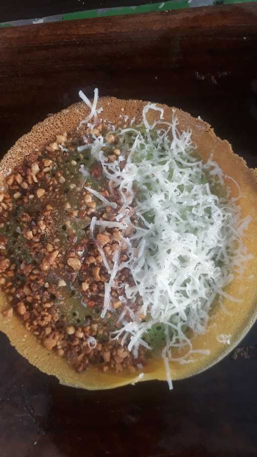 Martabak Mini Cisauk Pusat 8