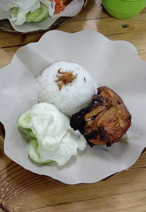 Pondok Ayam Bakar Tiga Rasa 4