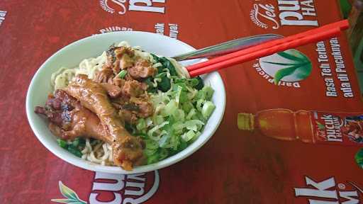 Restoran Mie Ayam,Bakso Dan Jus Buah ,Suradita,Cisauk Asli Wonogiri (Mie Ayam Dan Bakso R Mbak Ratih Asli Wonogiri) 3