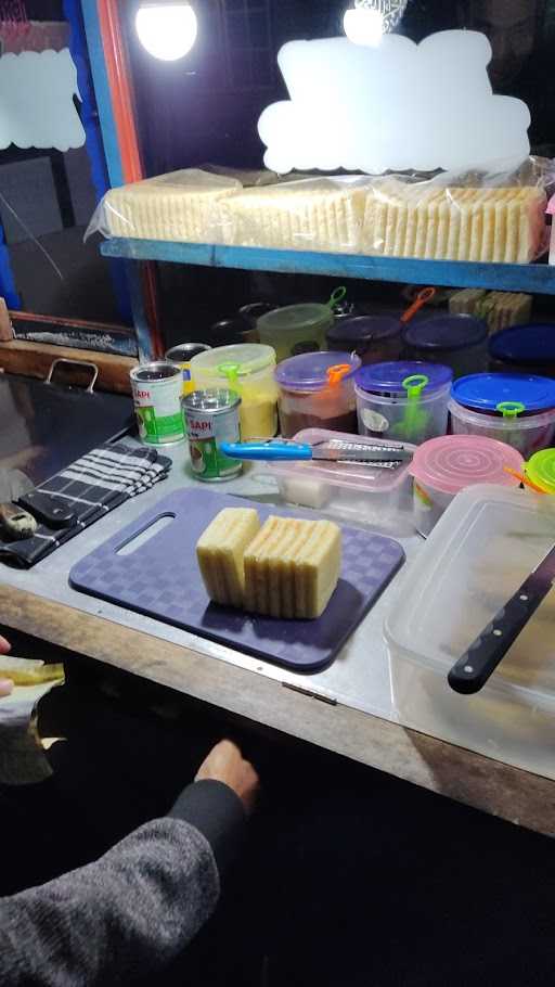 Kedai Roti Bakar Terpesona 1