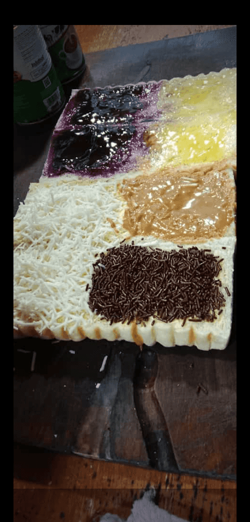 Martabak & Roti Bakar Dua Putri 4