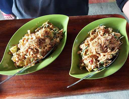 Ayam Bakar & Seafood Henhen Cisayong 10