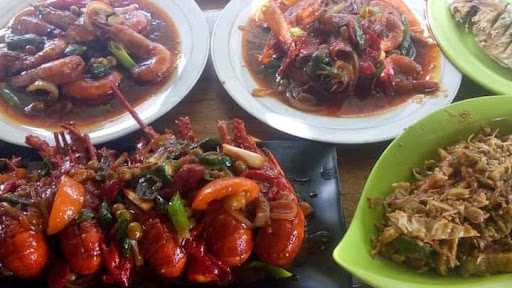 Ayam Bakar & Seafood Henhen Cisayong 8