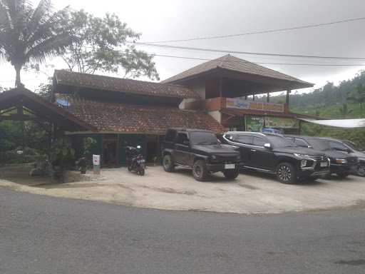 Rumah Makan Ayam Rahong 8