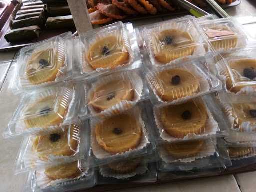 Aneka Kue Basah Bang Icop 3