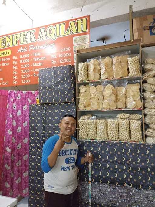 Pempek & Kemplang Aqilah Asli Palembang 7