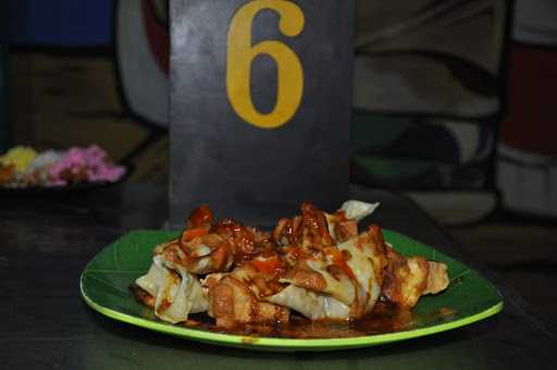 Rumah Makan Geulis 5