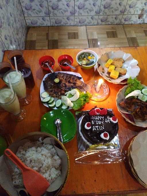 Rumah Makan Saung Kendi 4