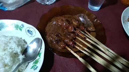 Sate Madura Perempatan Cisoka 1