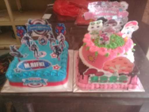 Toko Kue Lulugaluh Cake 4