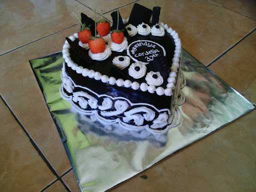 Hrone Cake 7