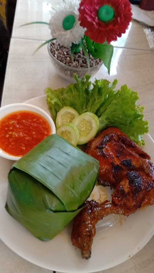 Ayam Bakar Caringin Mang Ade 7