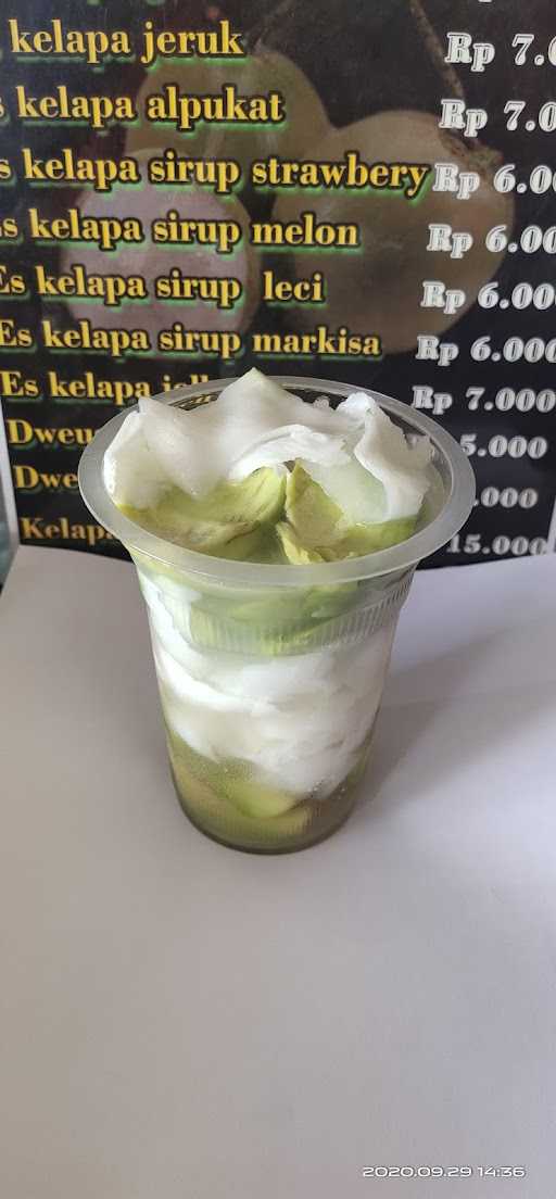 Es Kelapa Muda Laksana 6