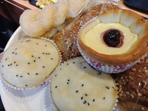 Maple Bakery - Sukabumi 8