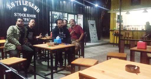 De'Garasi Kopi X Antilegend Stockroom 2