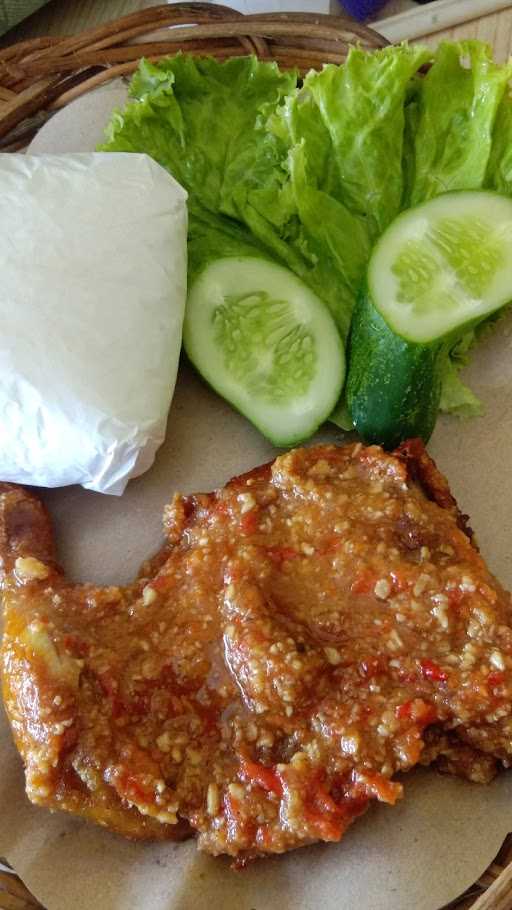 Ayam Gepuk Pak Gembus Temu Putih 10