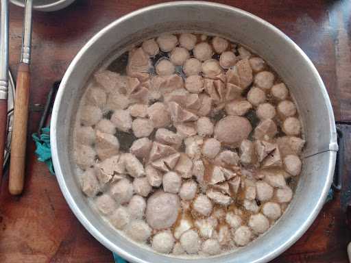 Baso Pakdhe Parlan Wng 1