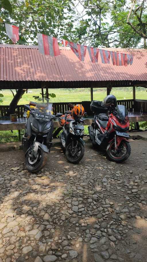 Warung Belut Sambal Ijo Kang Asep, Jonggol 7