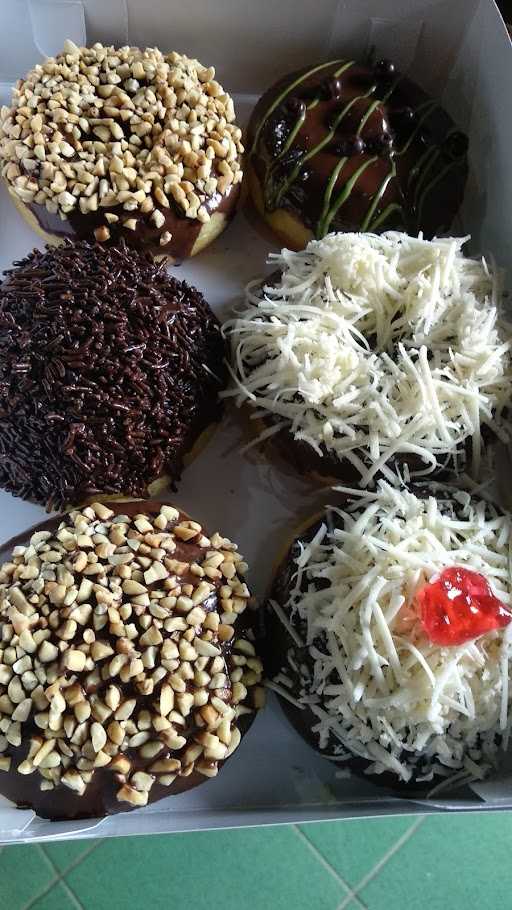 Ainun Donuts 1