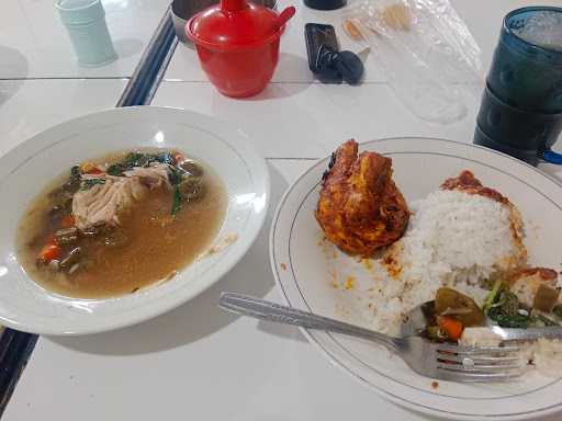 Rumah Makan Cepu Cigading 4