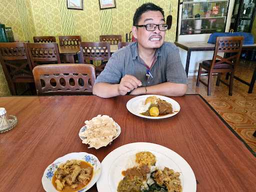 Rumah Makan Yeni Minang 1