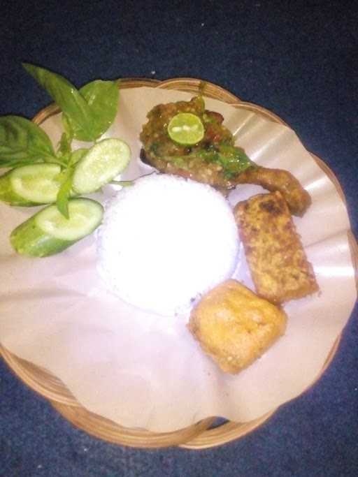 Ayam Goreng / Bakar Ciwidey 7