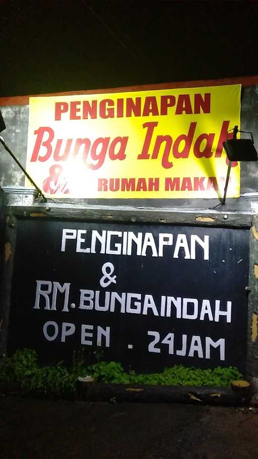 Penginapan Bunga Indah & Resto 8