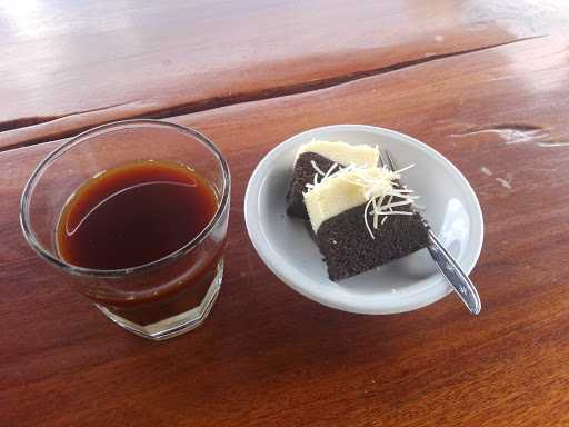 Resto Dan Kopi Luwak 3