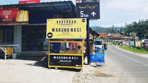 Warung Nasi Favorit & Gorengan 6