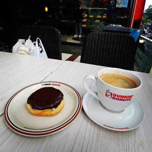 Dunkin' Donuts (Baltos) 4